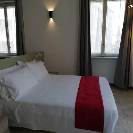 Palazzo Pasta Malpensa Aparthotel Галарате Екстериор снимка