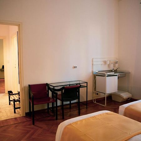 Palazzo Pasta Malpensa Aparthotel Галарате Екстериор снимка