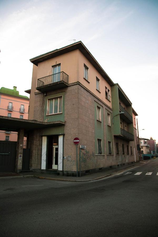 Palazzo Pasta Malpensa Aparthotel Галарате Екстериор снимка