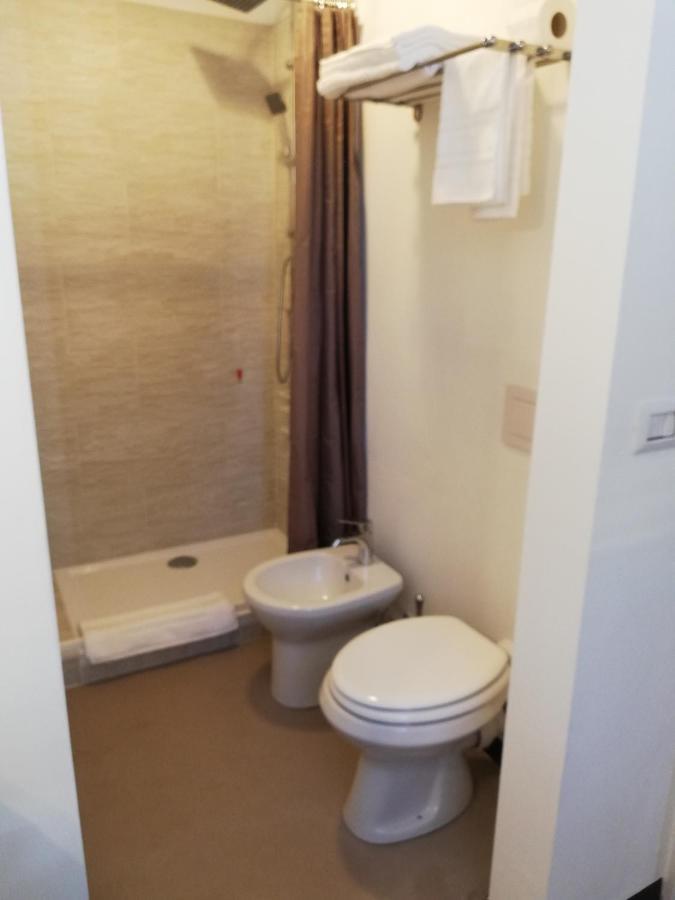 Palazzo Pasta Malpensa Aparthotel Галарате Екстериор снимка